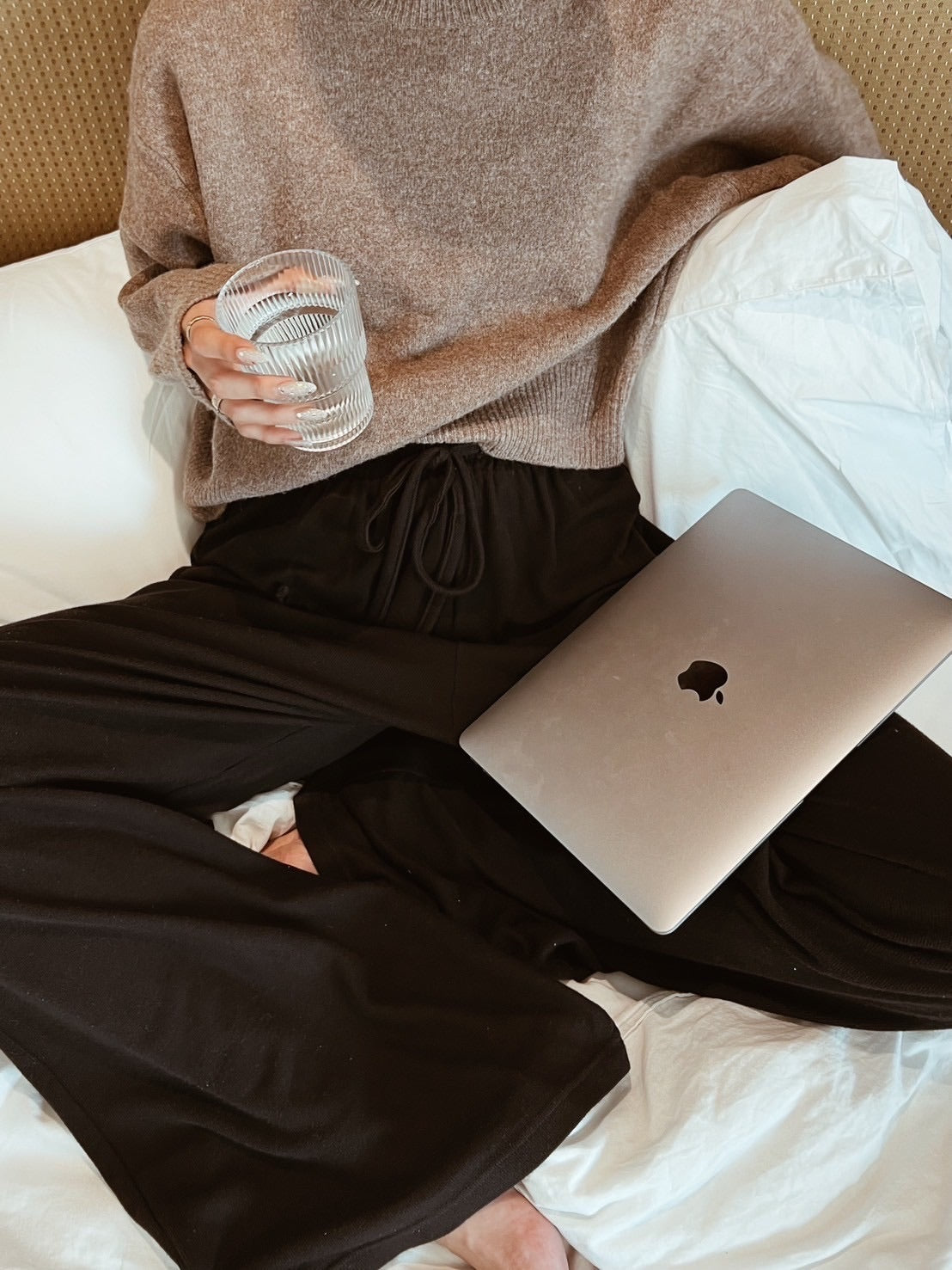 PVC岩塩リカバリーワイドパンツ